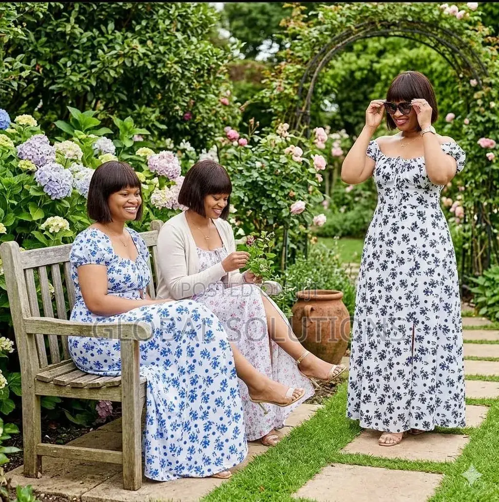 Roveilla Ditsy Floral Sweetheart Neckline Maxi Dresses