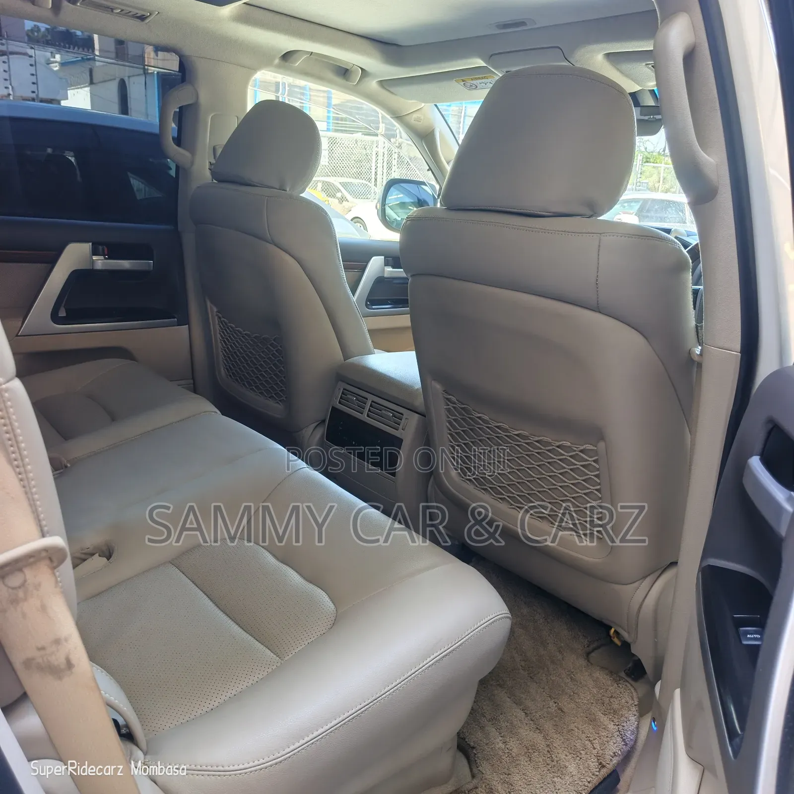 Toyota Land Cruiser 2018 White