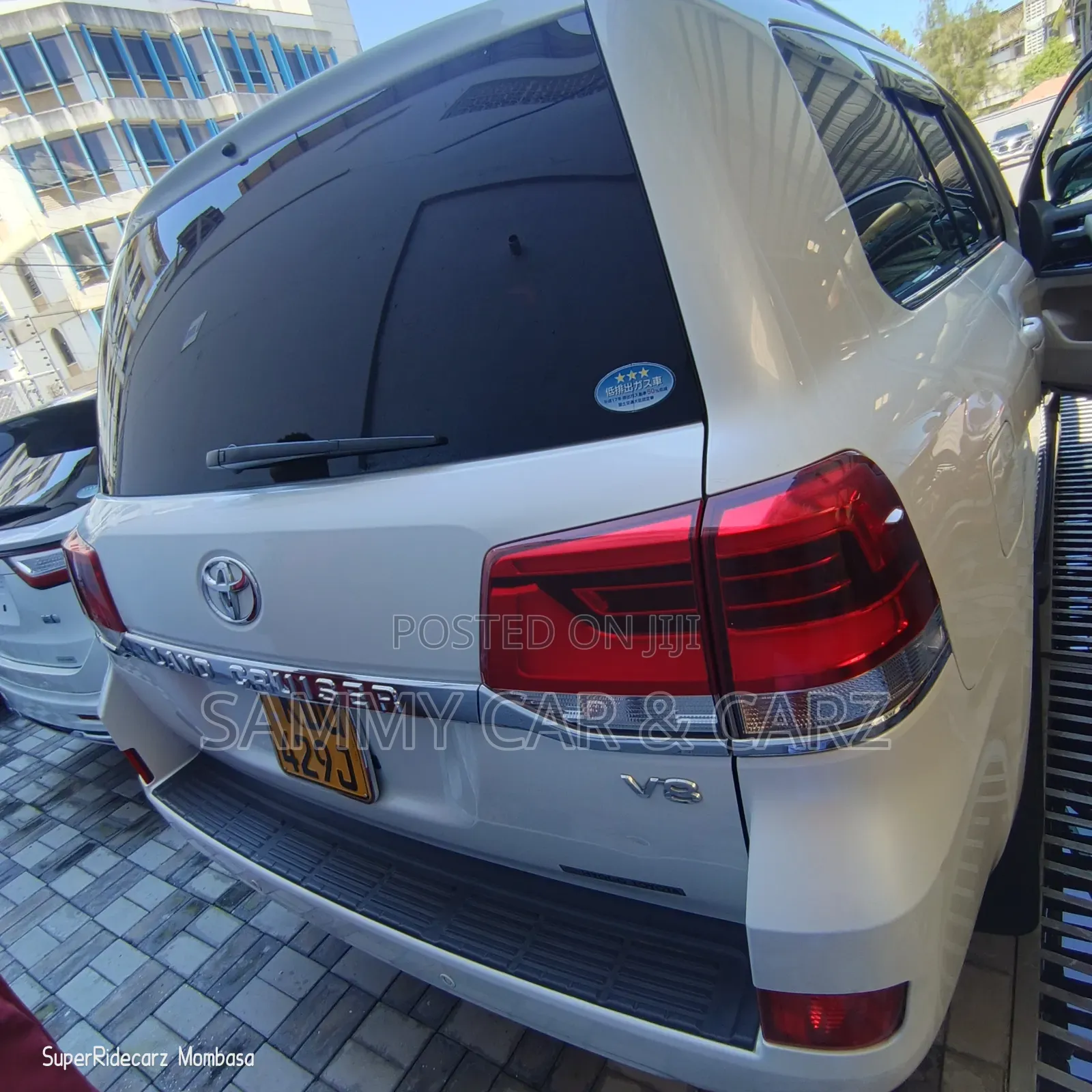 Toyota Land Cruiser 2018 White