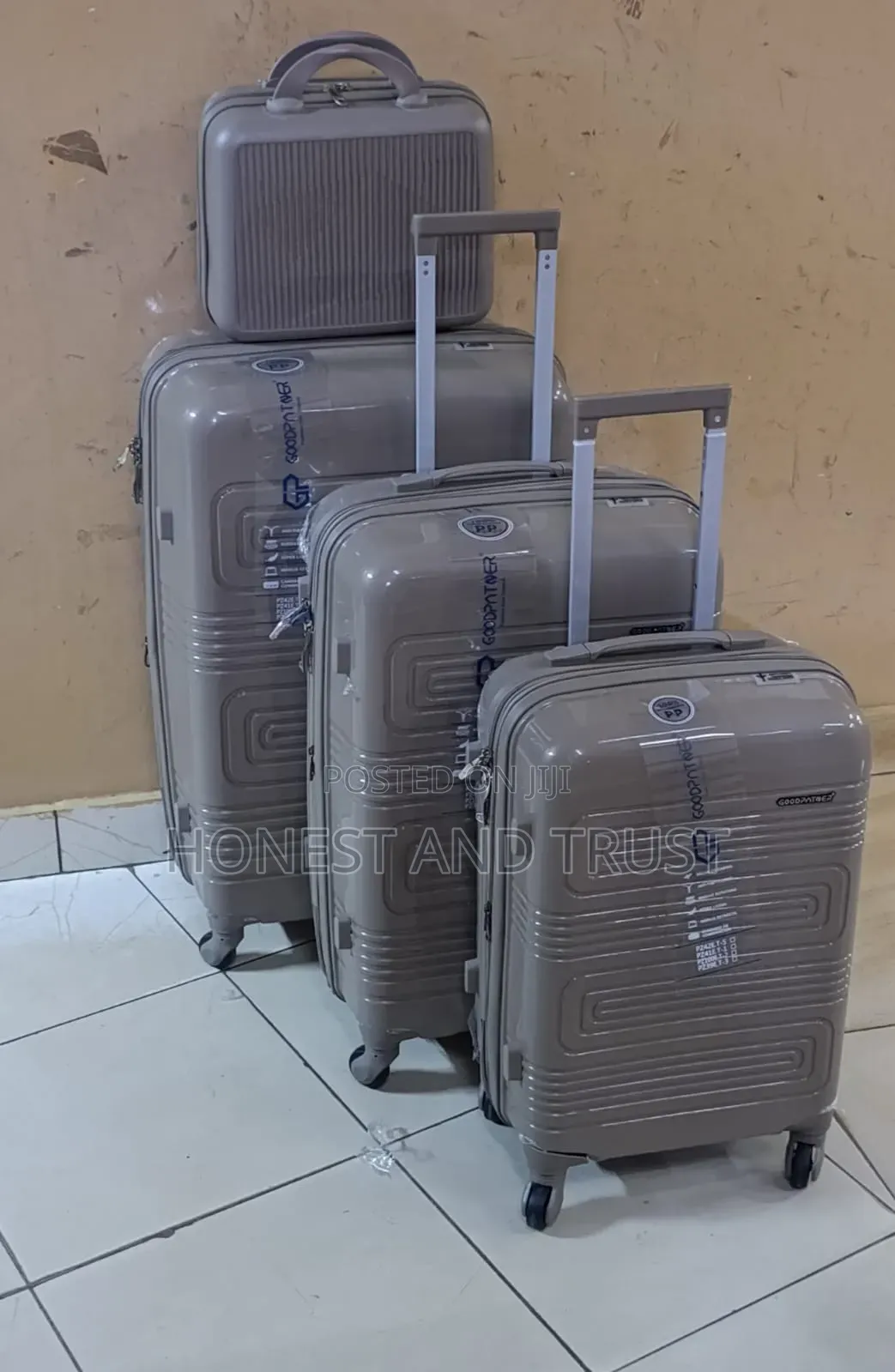 4 in 1 Unbreakable Rubber Suitcase Big Size