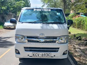 Toyota HiAce 2012 White