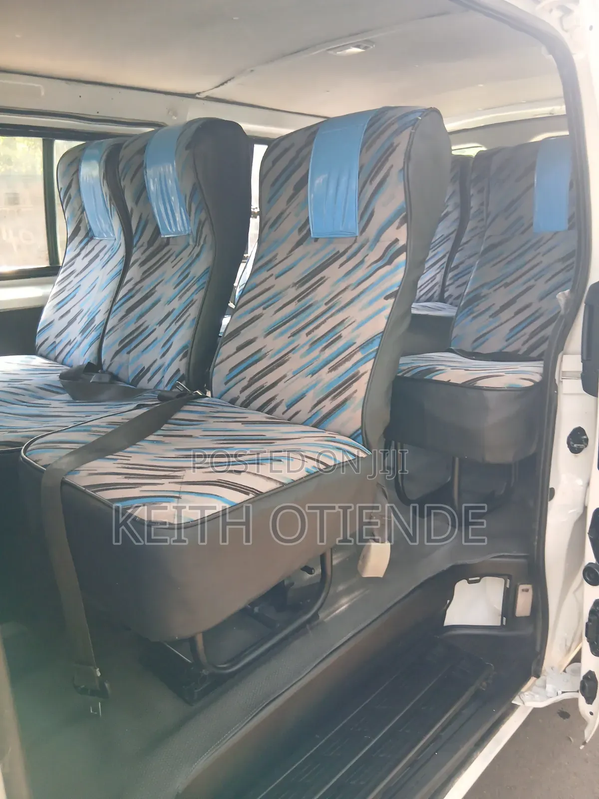 Toyota HiAce 2012 White