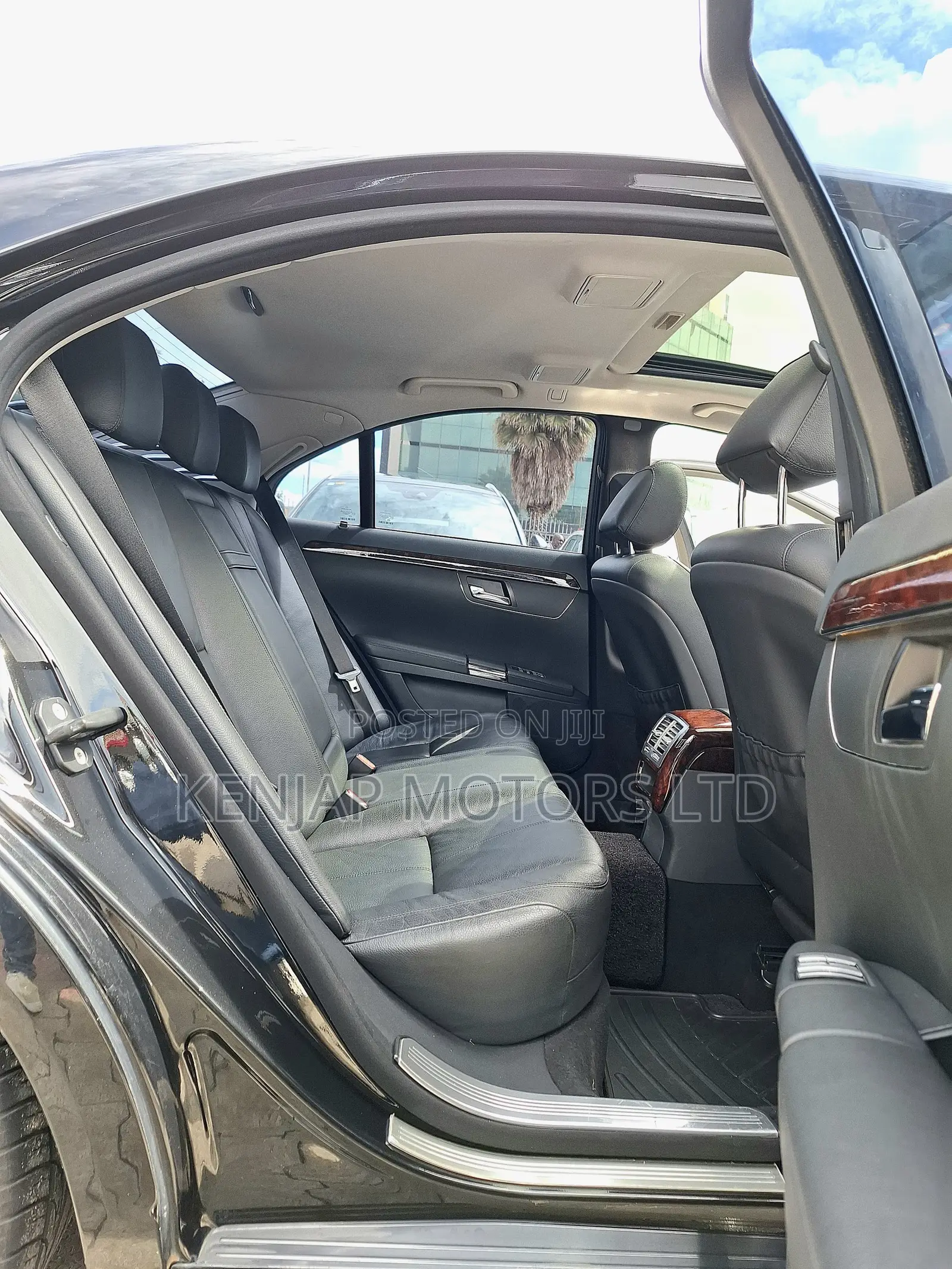 Mercedes-Benz S-Class 2007 Black