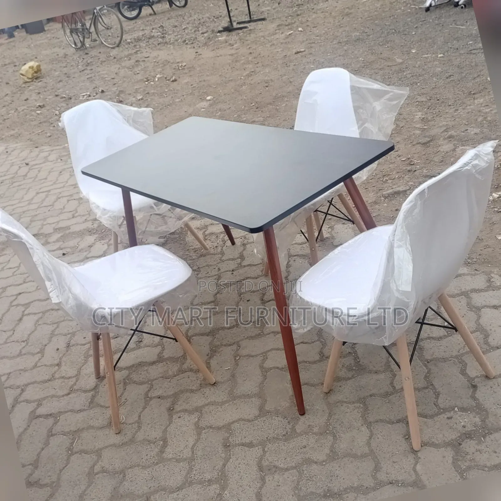 Eames Dining Set