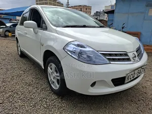 Nissan Tiida 2011 White