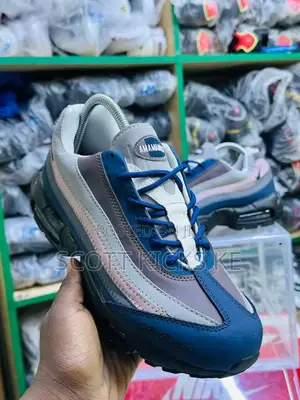 Airmax 95 Ama Maniere
40-45