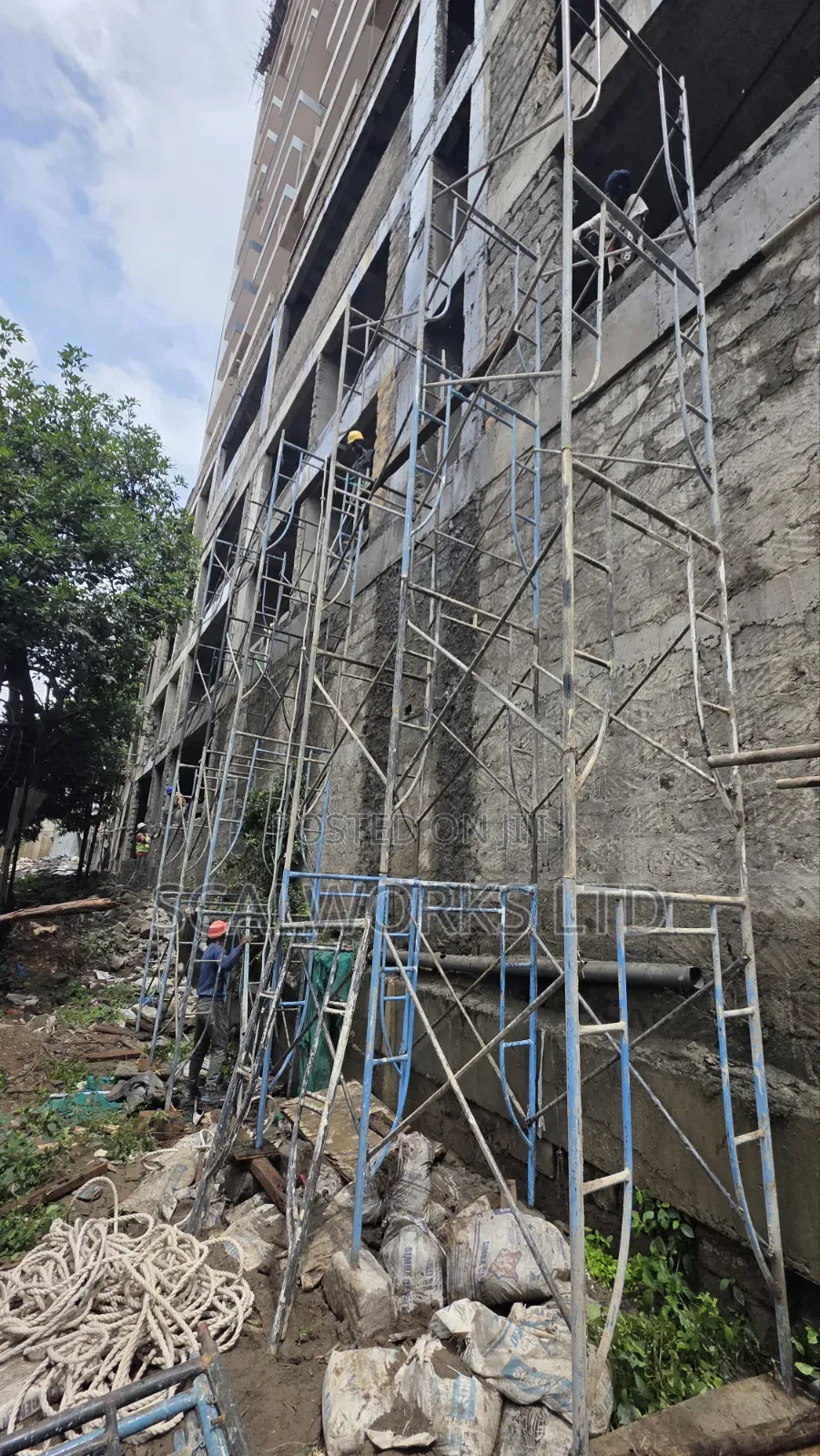 Mobile Scaffolds for Hire: Strong, Safe Easy to Assemble