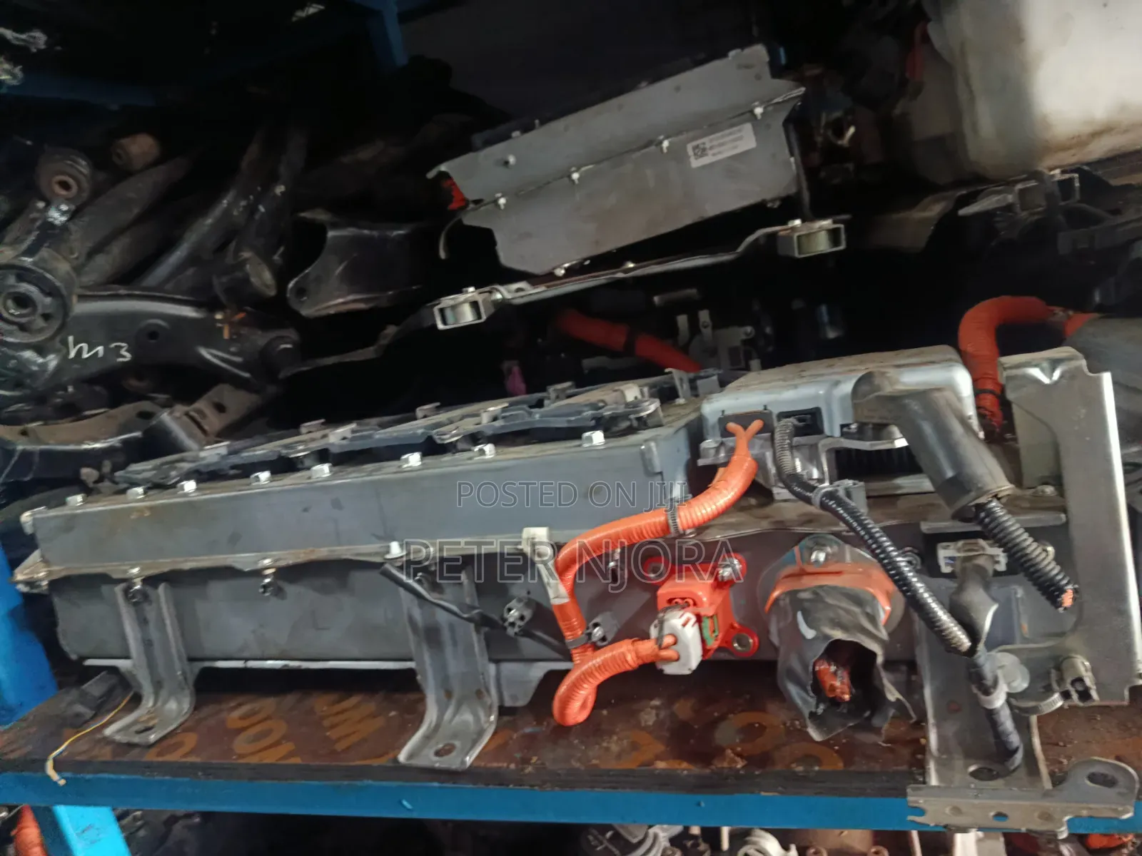 Complete Hybrid Battery Crown 2015
