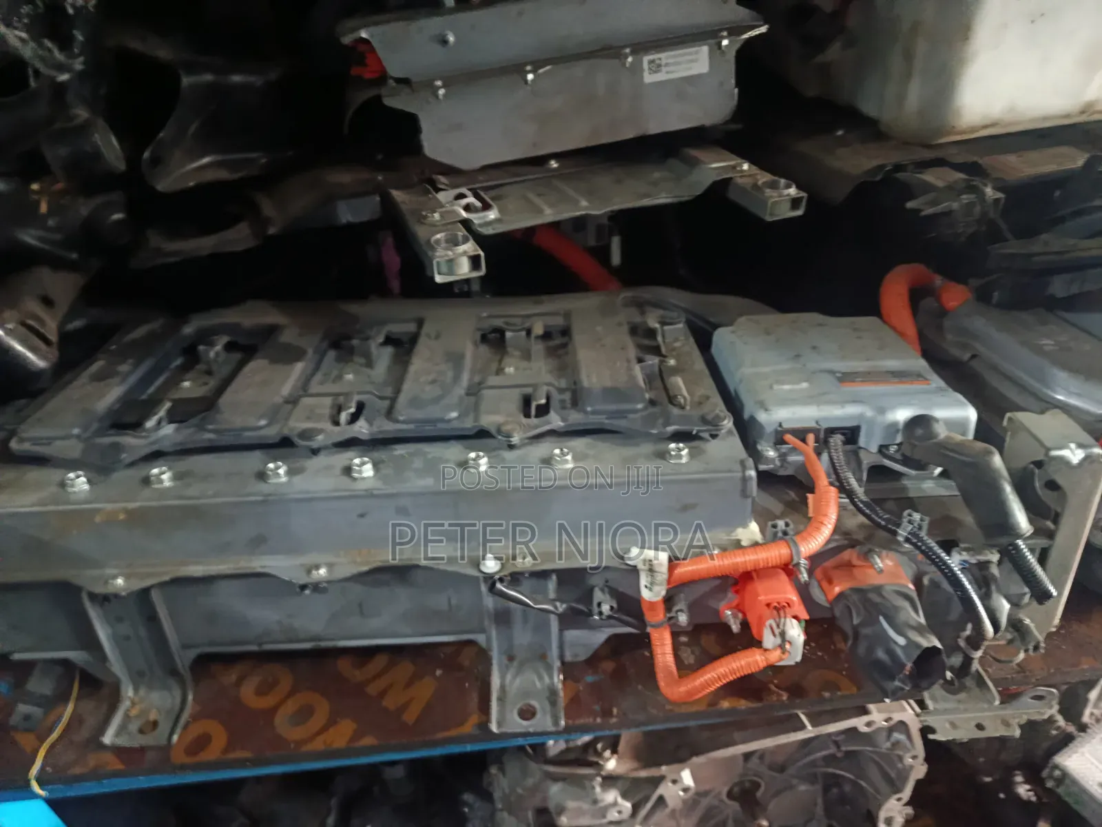 Complete Hybrid Battery Crown 2015