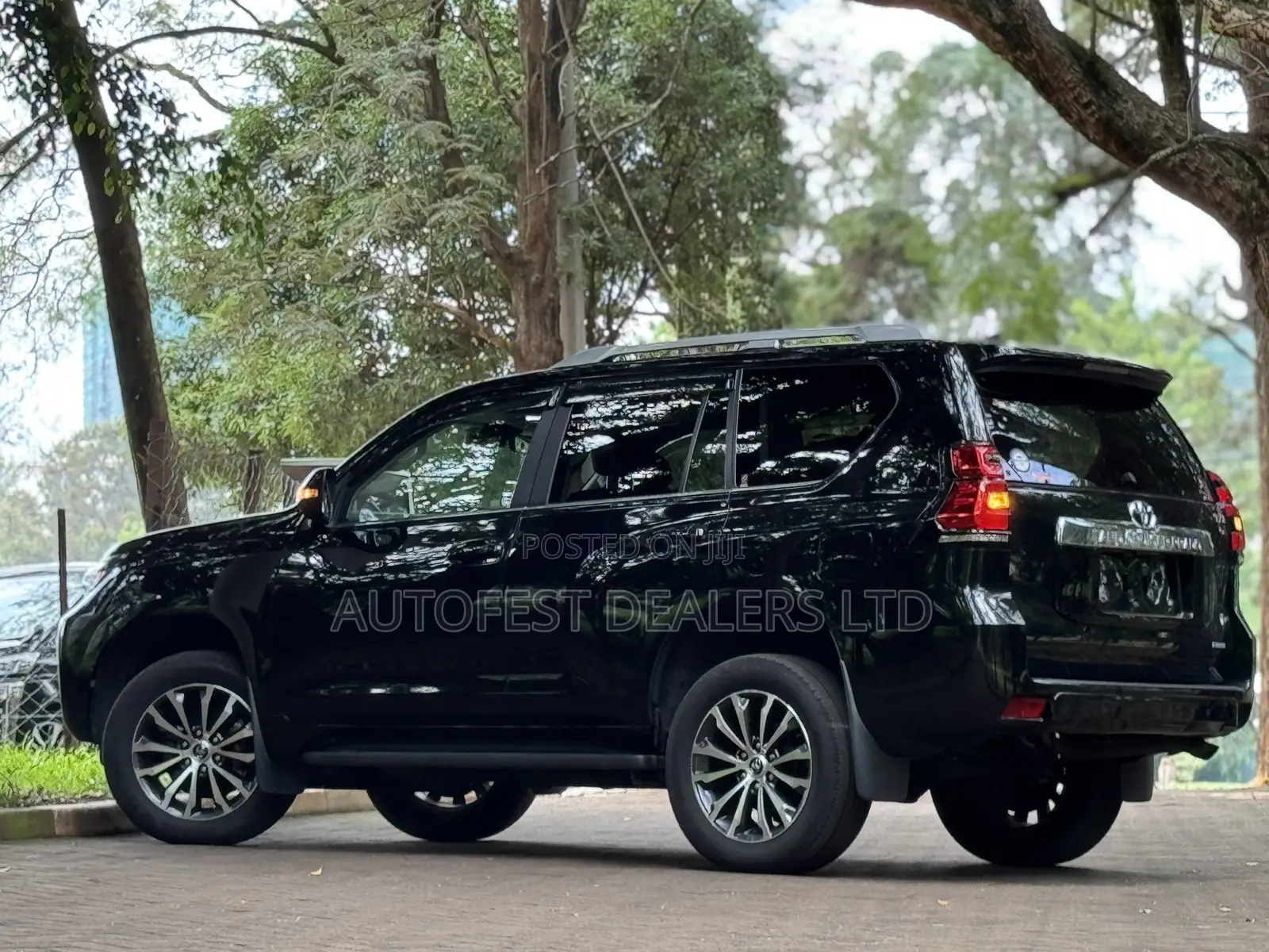 Toyota Land Cruiser Prado 2021 Black