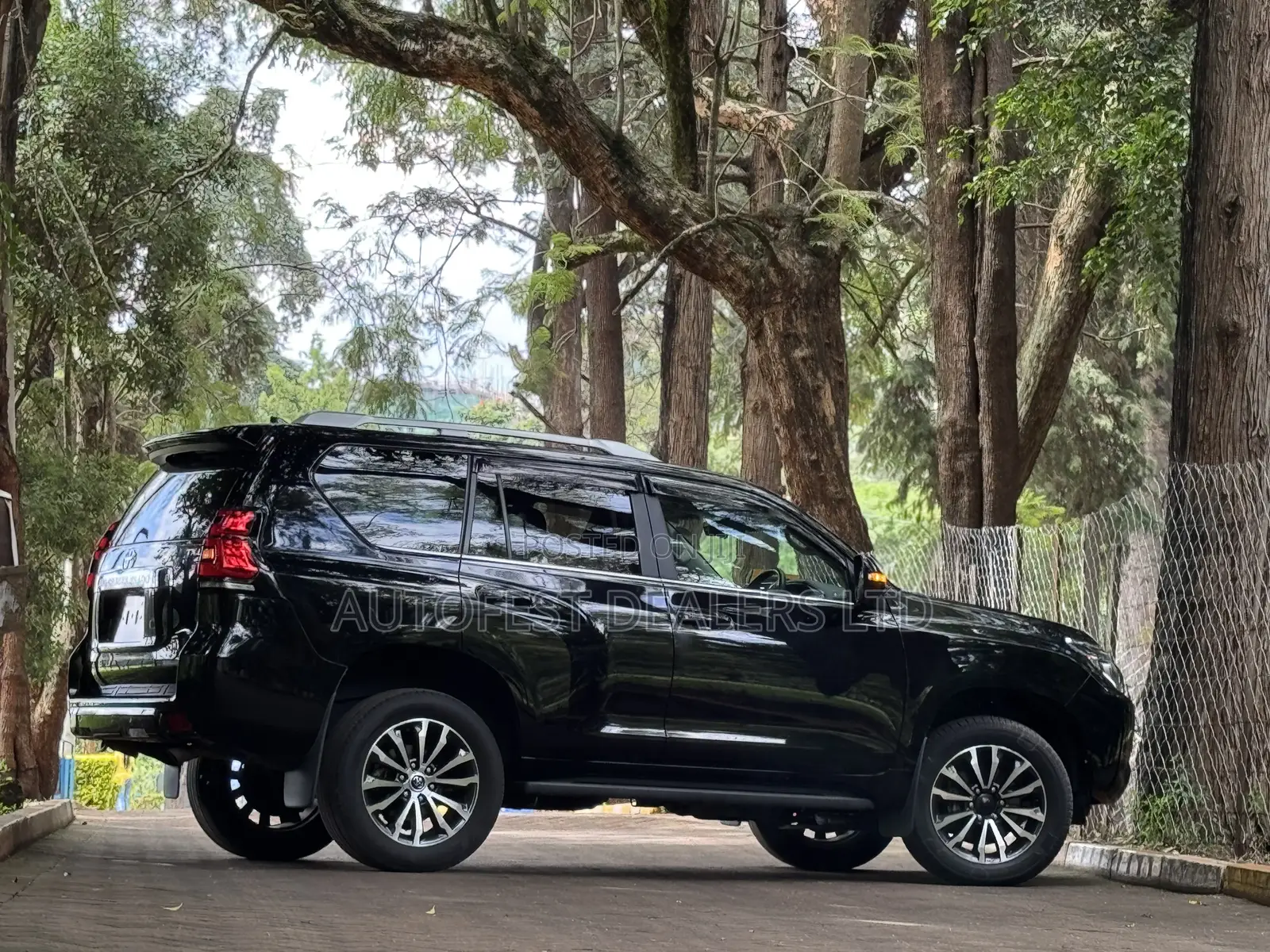 Toyota Land Cruiser Prado 2021 Black