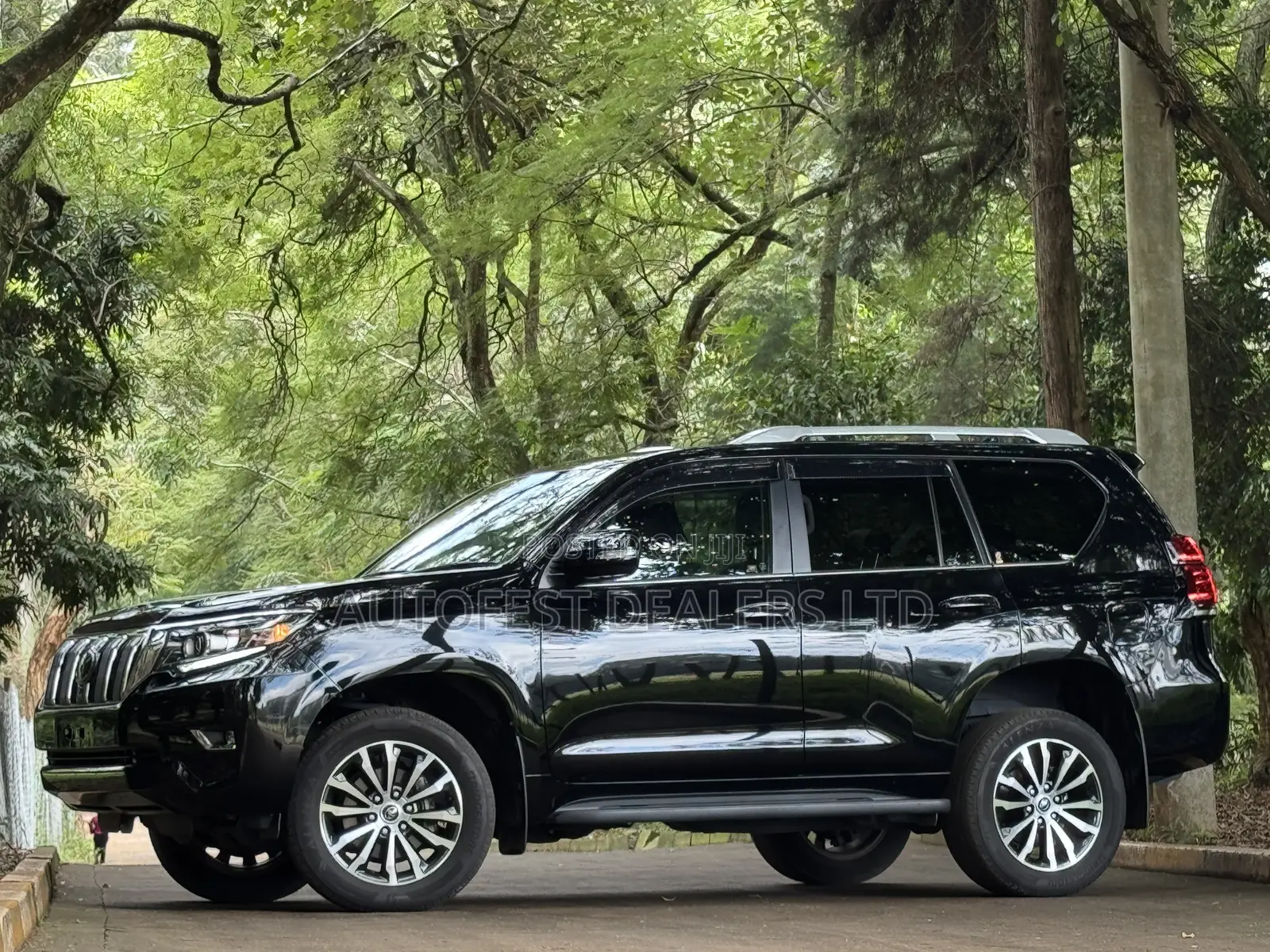 Toyota Land Cruiser Prado 2021 Black