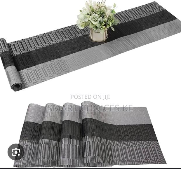 6 PCS Table Mat and Table Runner -
30cmx180cm