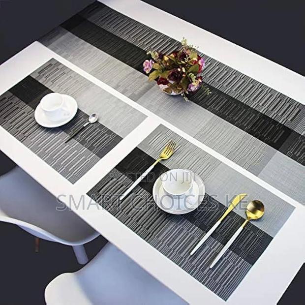 6 PCS Table Mat and Table Runner -
30cmx180cm - thumbnail 2