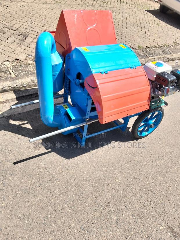 Multifunctional Agricultural Grain Thresher Machine - thumbnail 3