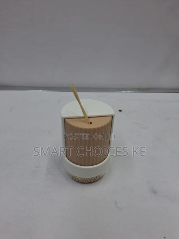 Toothpick Holder With Toothpicks - thumbnail 4