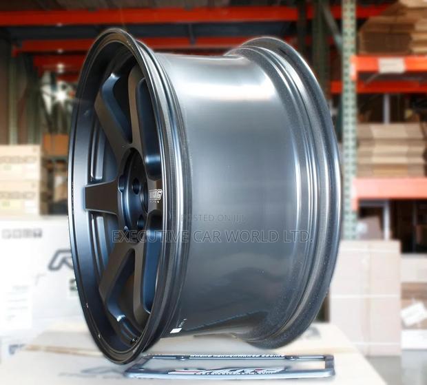 6-Spoke 17-Inch Alloy Rims - thumbnail 2