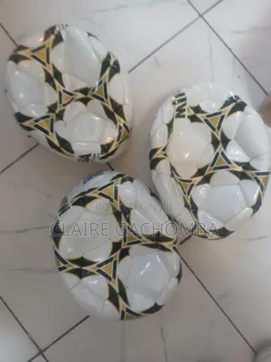 Mikasa Youth Football – Lightweight Soccer Ball for Training