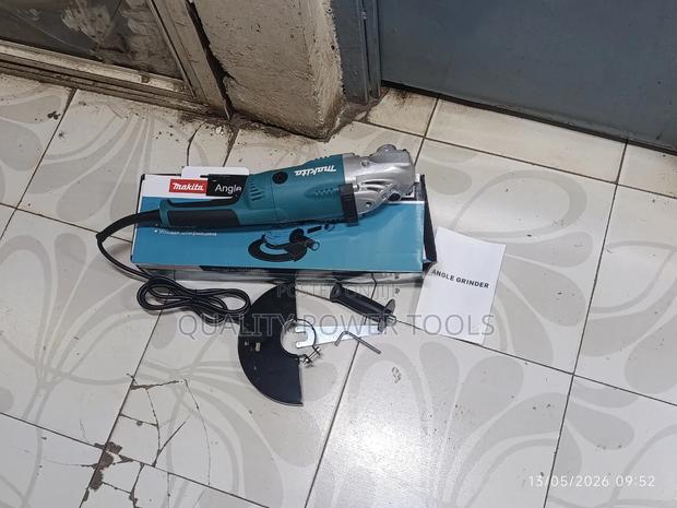 Makita Grinder 9inch - thumbnail 2
