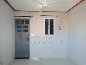 1bdrm Bedsitter in Beach Road Gichaga, Nyali Mkomani for rent