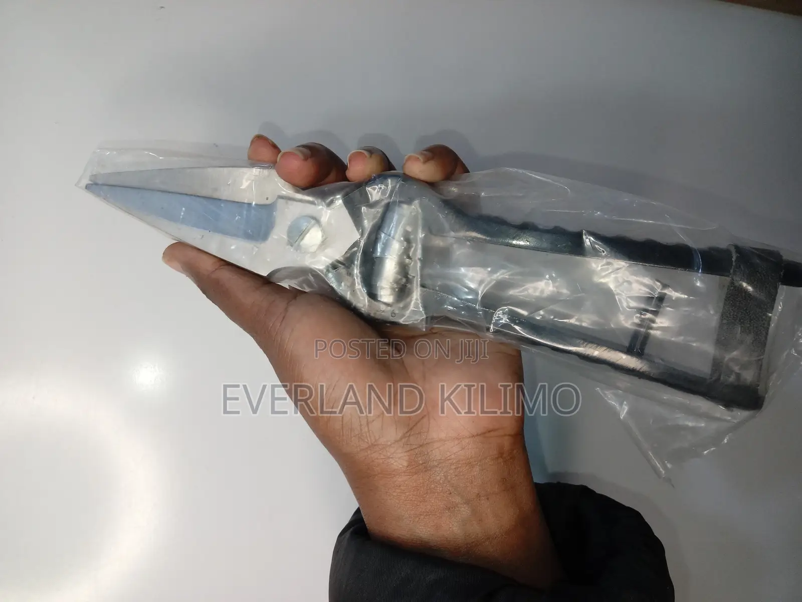 Hoof Trimmer With a Black Hande - Metal