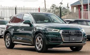 Audi Q5 2.0T Premium AWD quattro 2019 Green