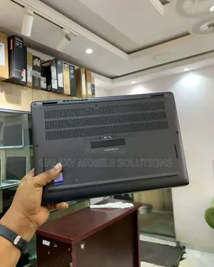 Laptop Dell Latitude 7310 32GB Intel Core i7 SSD 512GB
