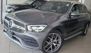 Mercedes-Benz C300 2020 Gray