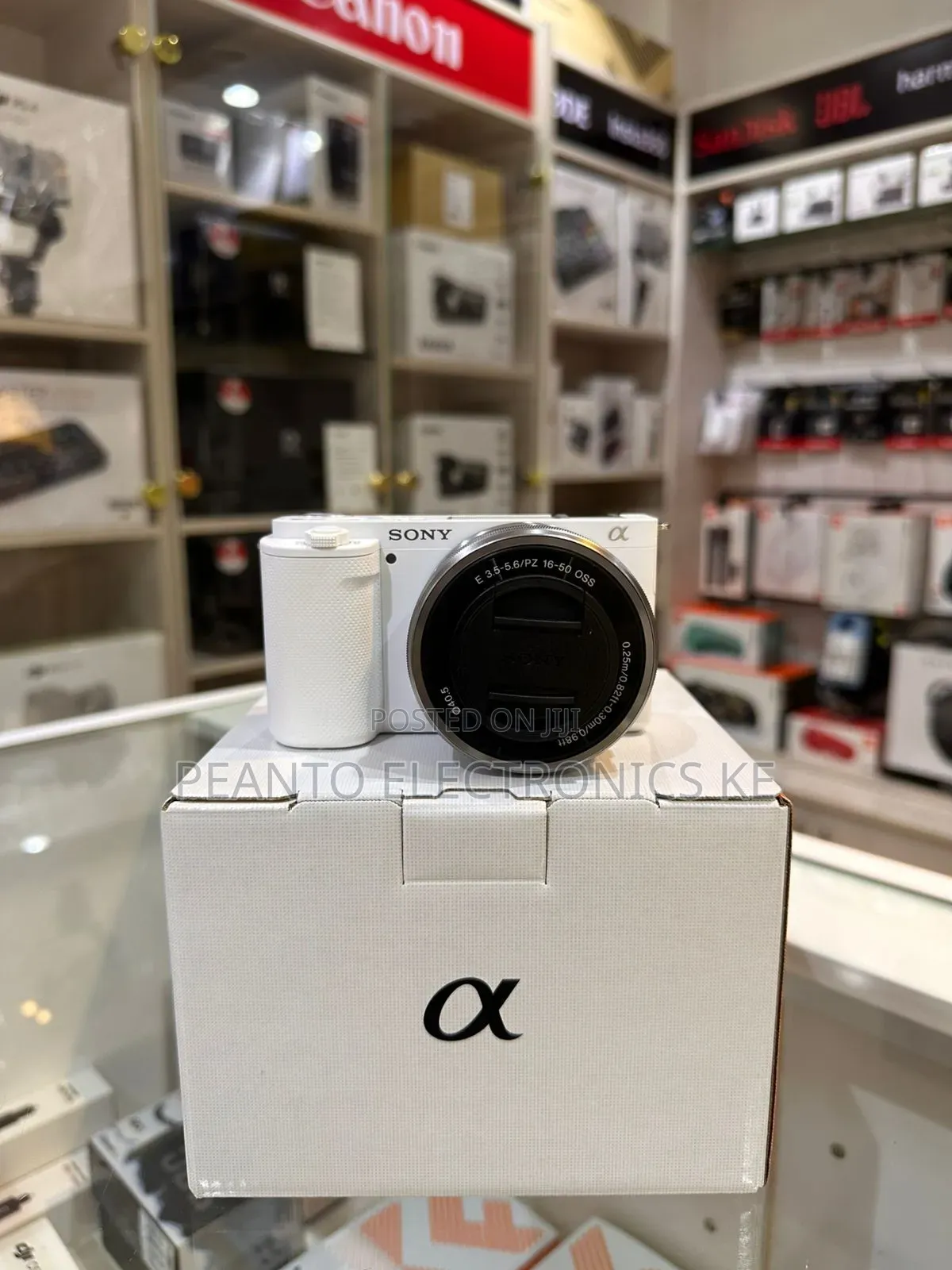 Sony Alpha Zv-E10 Interchangeable Lens Mirrorless Vlog Camera - White