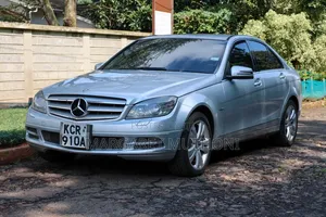 Mercedes-Benz C200 2011 Silver