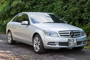 Mercedes-Benz C200 2011 Silver