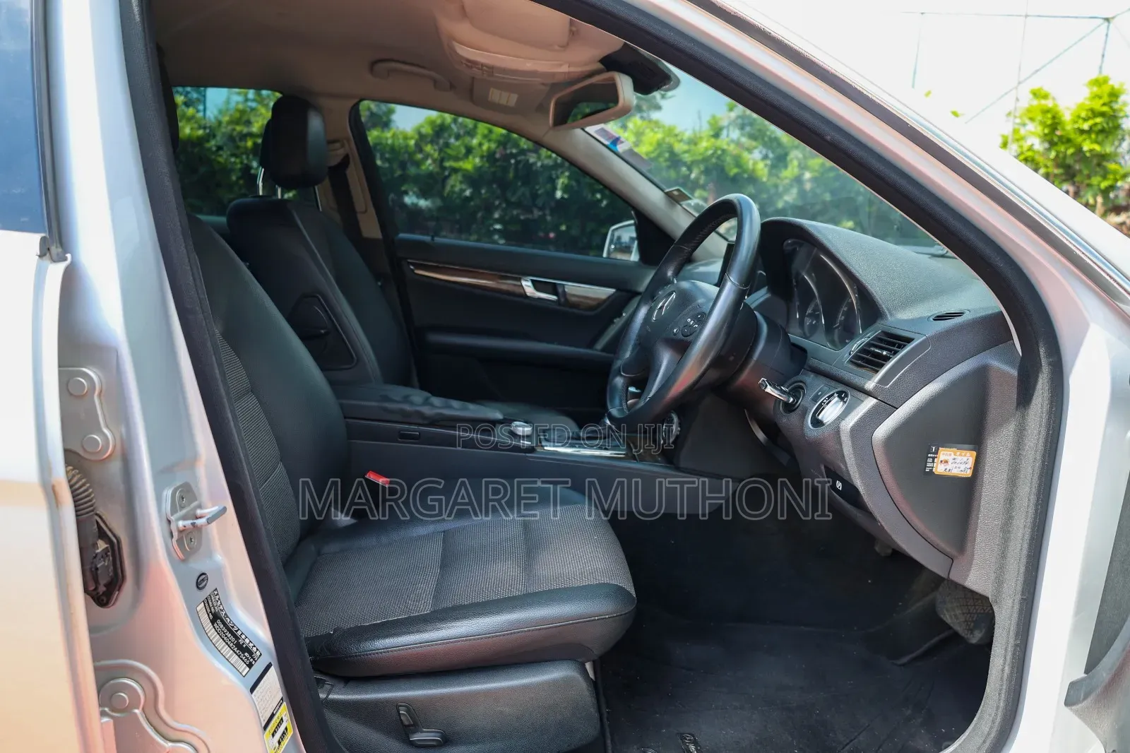 Mercedes-Benz C200 2011 Silver