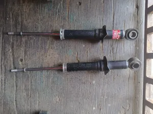 Nze/Fielder Rear Shock Absorber