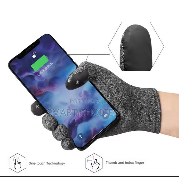 Touch Screen 
Best Gloves for Cold - thumbnail 3