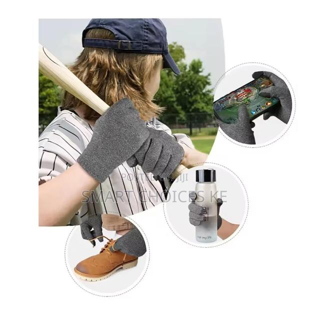Touch Screen 
Best Gloves for Cold - thumbnail 4