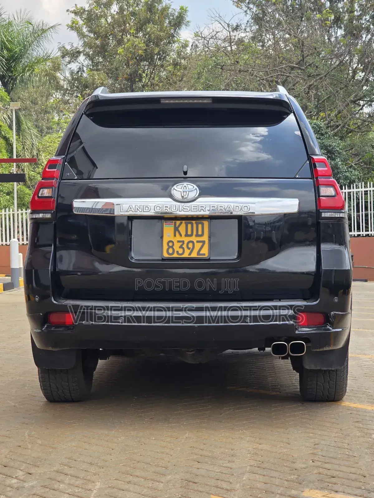 Toyota Land Cruiser Prado 2015 Black