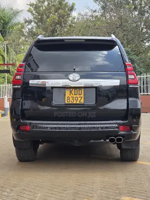Toyota Land Cruiser Prado 2015 Black