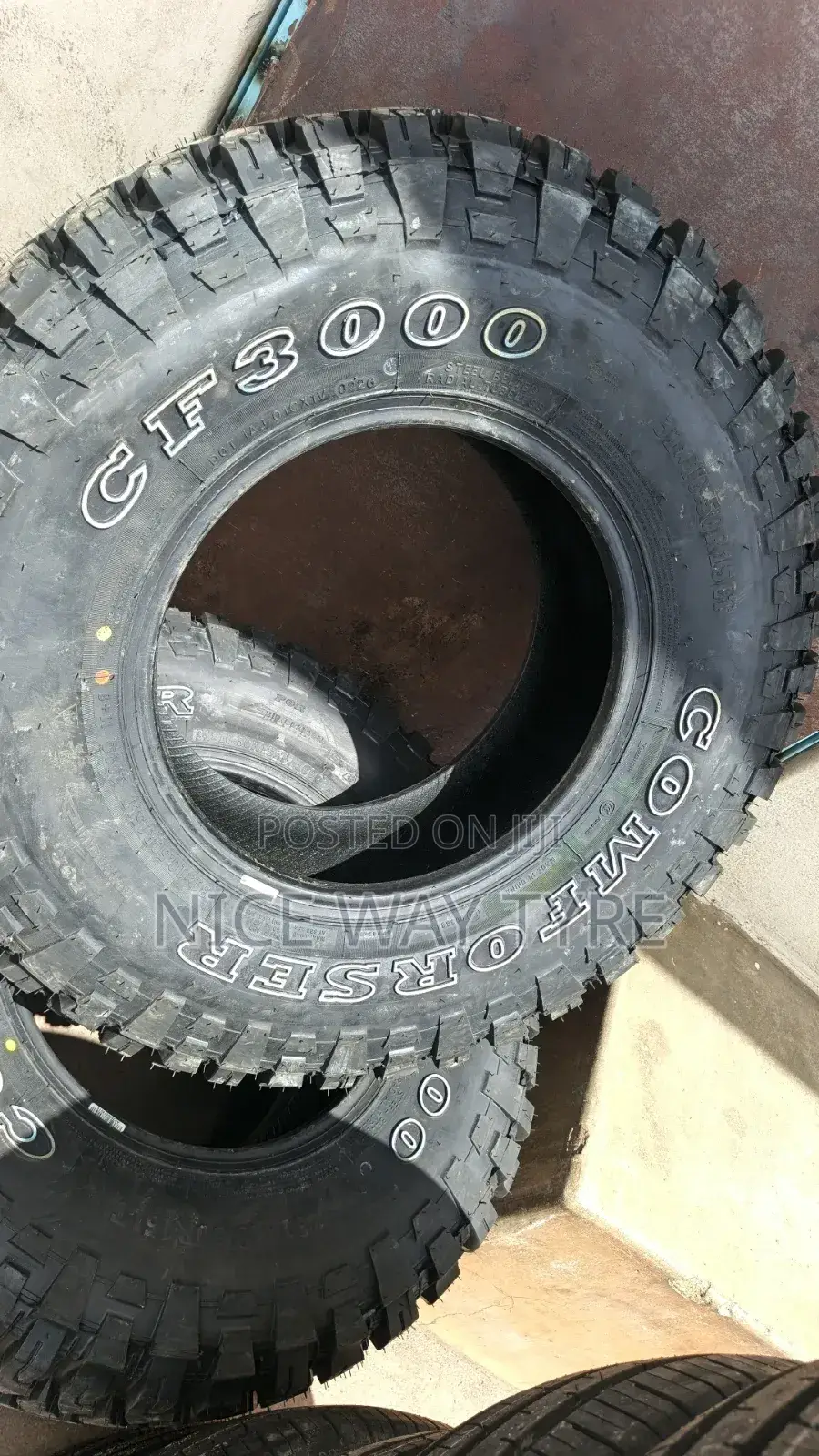 31×10r15 Comforser M/T