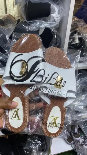 Elegant Lv Sandles
