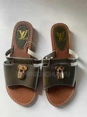Elegant Lv Sandles