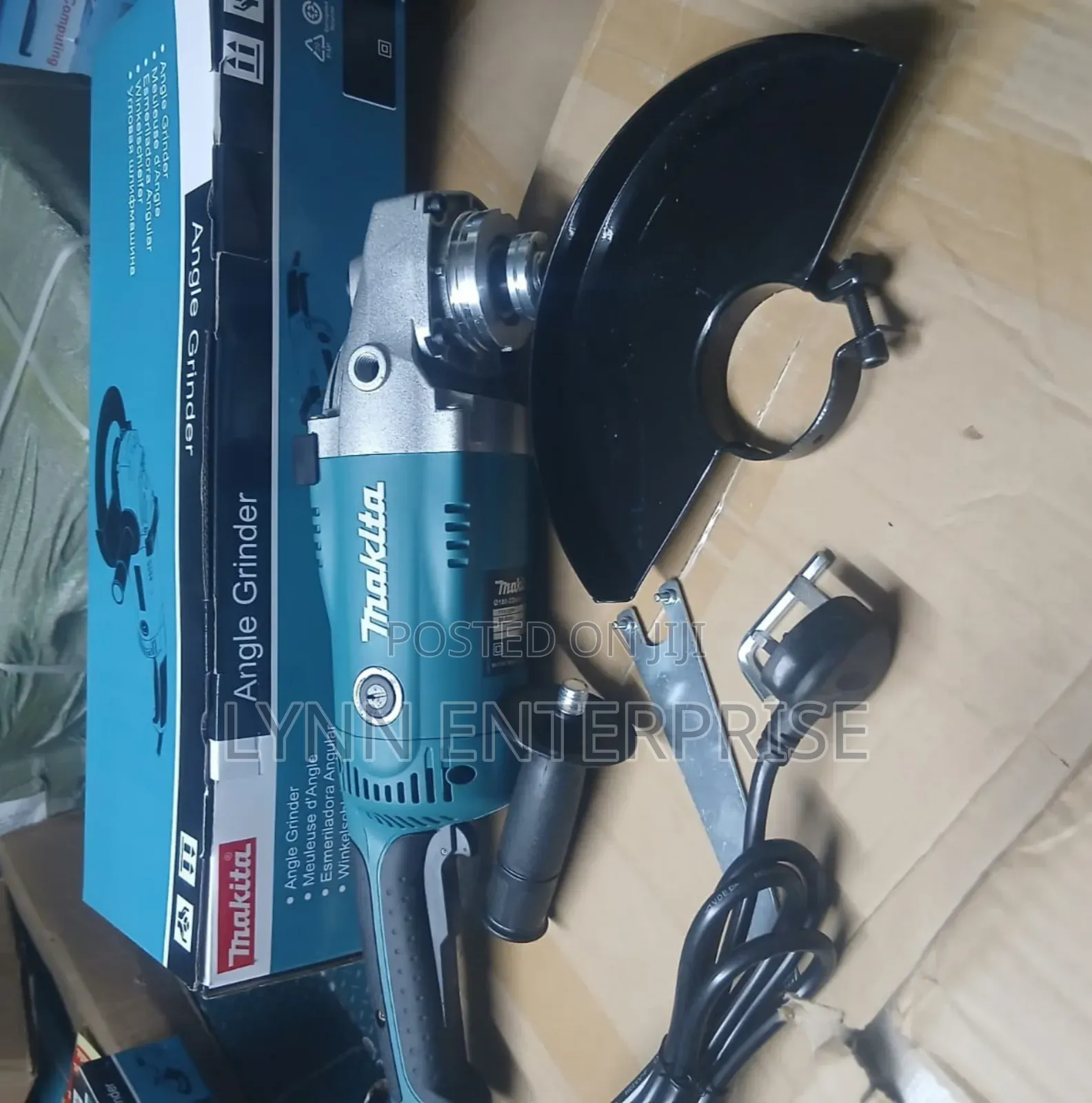 Makita 9 Inches Angle Grinder
