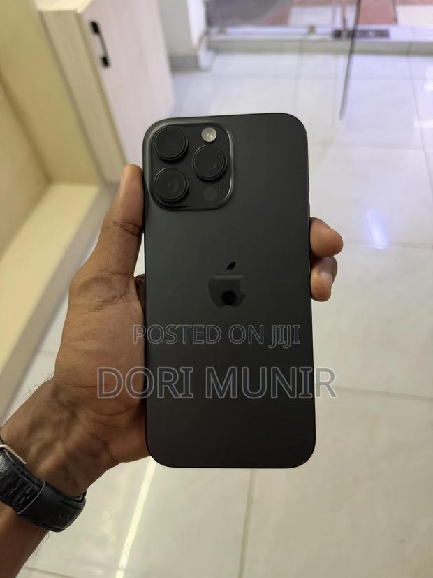 Apple iPhone 16 Pro Max 256 GB Black - thumbnail 2