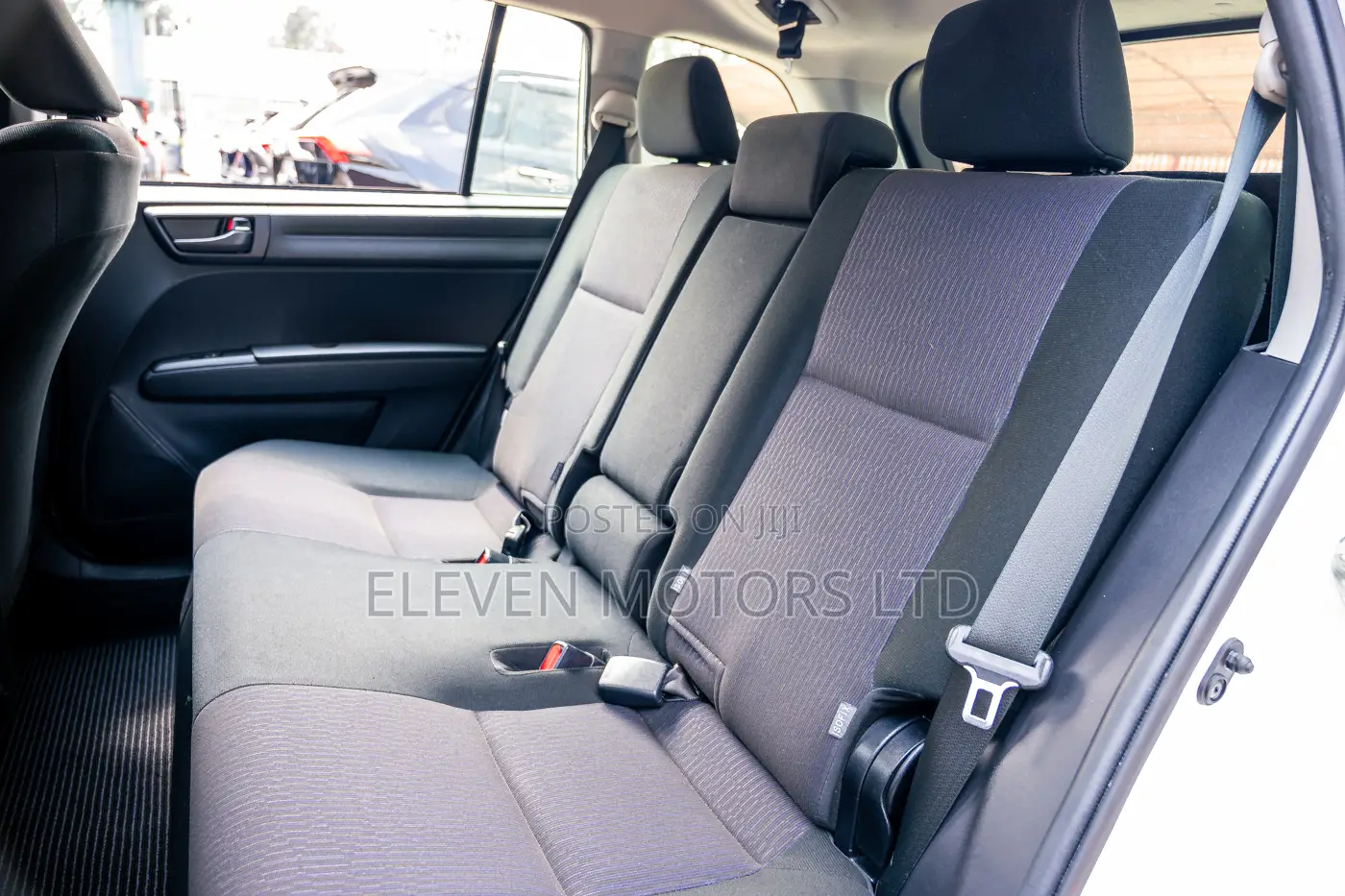 Toyota Corolla Fielder 1.5 Hybrid FWD 2019 White
