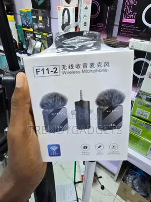 F11-2 Dual Wireless Mic Type-C Lightning 3.5mm System