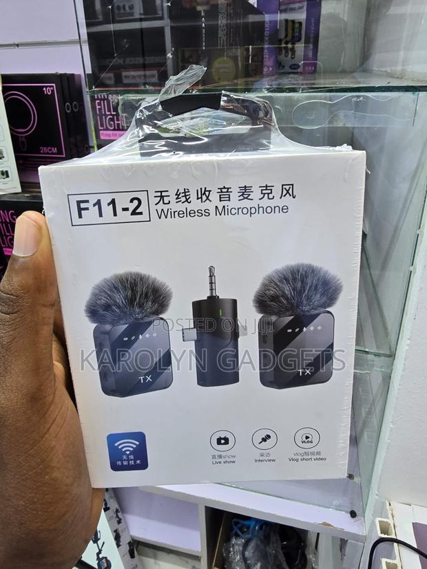 F11-2 Wireless Microphone Lightning Type-C 3.5mm Kit
