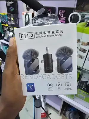 F11-2 Noise Reduction Wireless Microphone 20m Range