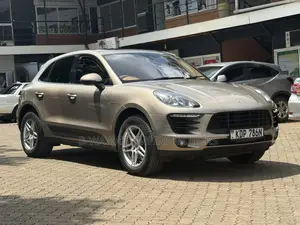 Porsche Macan Turbo 2017 Beige