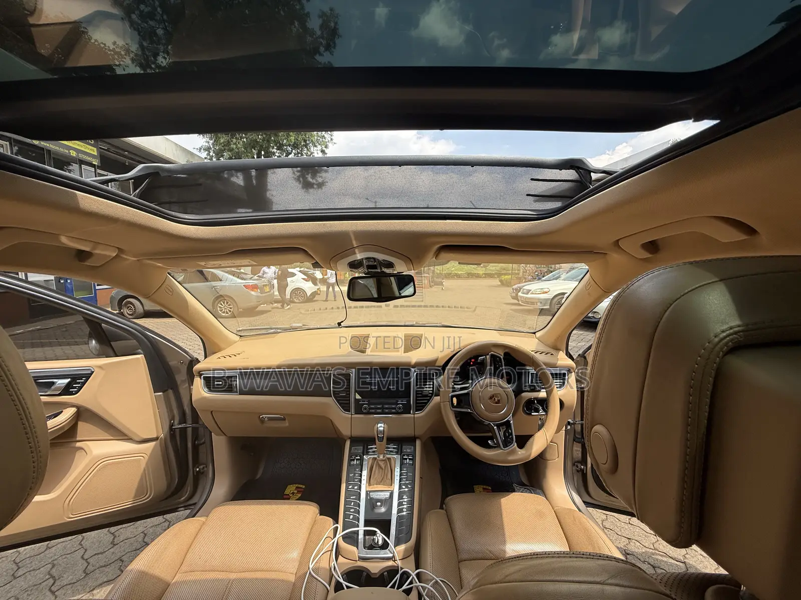 Porsche Macan Turbo 2017 Beige