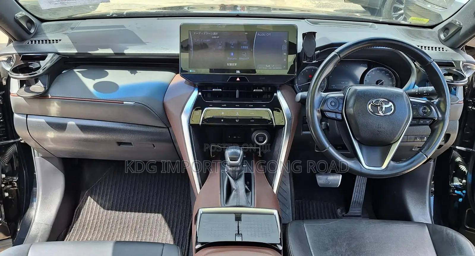 Toyota Noah 2019 Silver