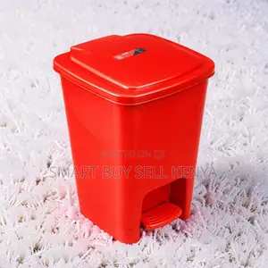 Easy Cleaning 30 Litres Hard Plastic Step Pedal Waste Garbage Dust Bin